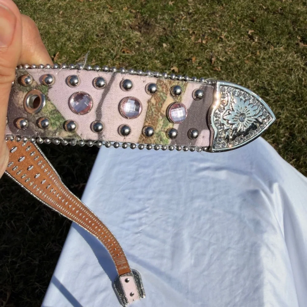 Nocona Y2K Pink Mossy Oak Camo Belt Size 28 Rhinestone Studded Western
